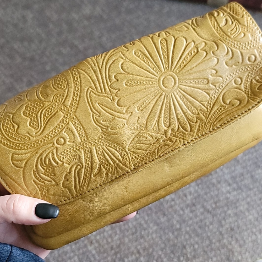 Cross body bag